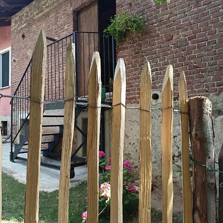 A Romantic In The Countryside Near Torino Hotel Pecetto