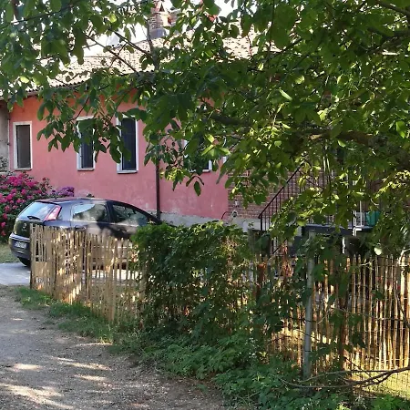 A Romantic In The Countryside Near Torino 3*