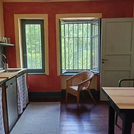 A Romantic In The Countryside Near Torino Hotel